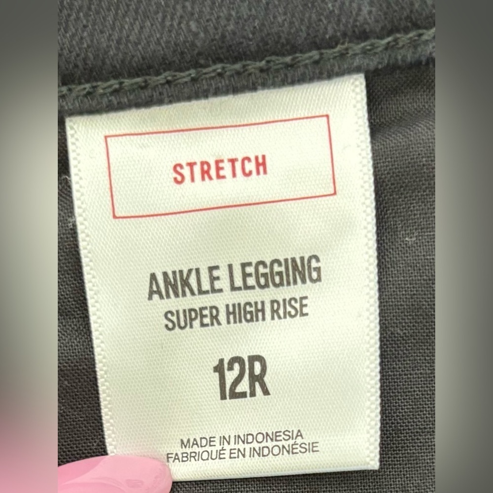 Express BlackWomen Stretch High Rise Ankle Jeans - Picture 5 of 5